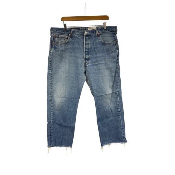 Levi’s The Vintage Twin Upcycled Jeans 501 Fit Size 40 Or Womens 12/14 - Picture 2 of 11